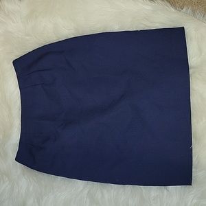 Signature Expressions navy blue pencil skirt Fully lined Hidden back zip 8 EUC…